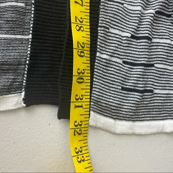 DIANE VON FURTSENBERG BLACK WHITE LONG KNIT LINE CARDIGAN SWEATER POCKETS - Picture 6 of 6